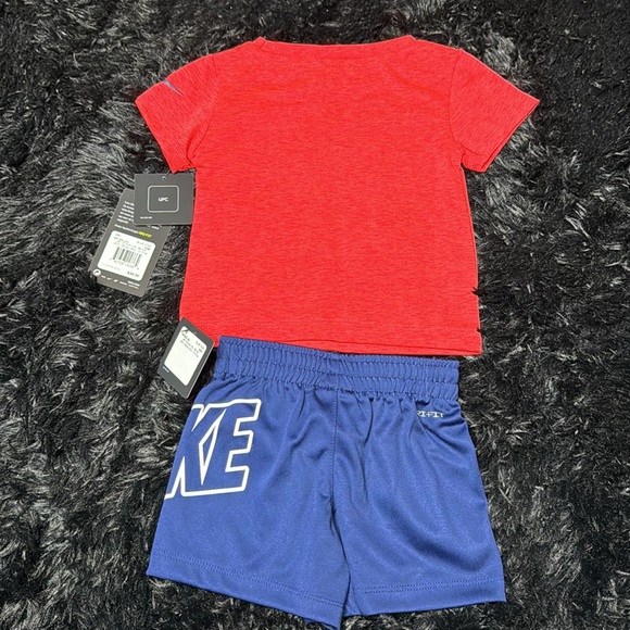 🔥H-P🌟Boys Nike T-shirt & Short 2PC Set🔥🌟 - Picture 3 of 9